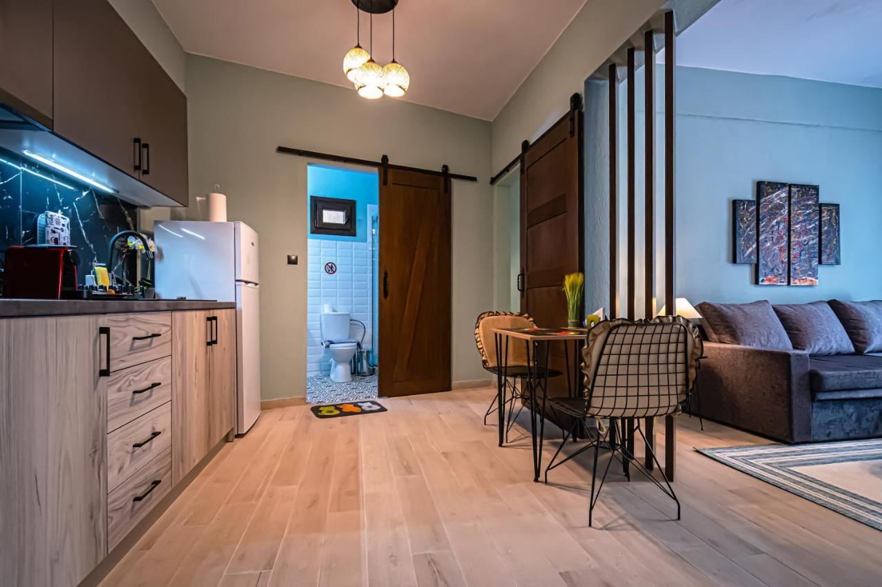 One Salonica Deluxe Apartment 2 ภายนอก รูปภาพ